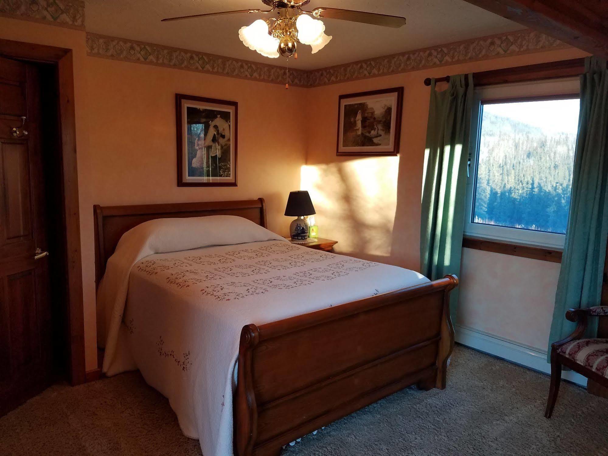 Denali Touch Of Wilderness B&B Healy Bagian luar foto