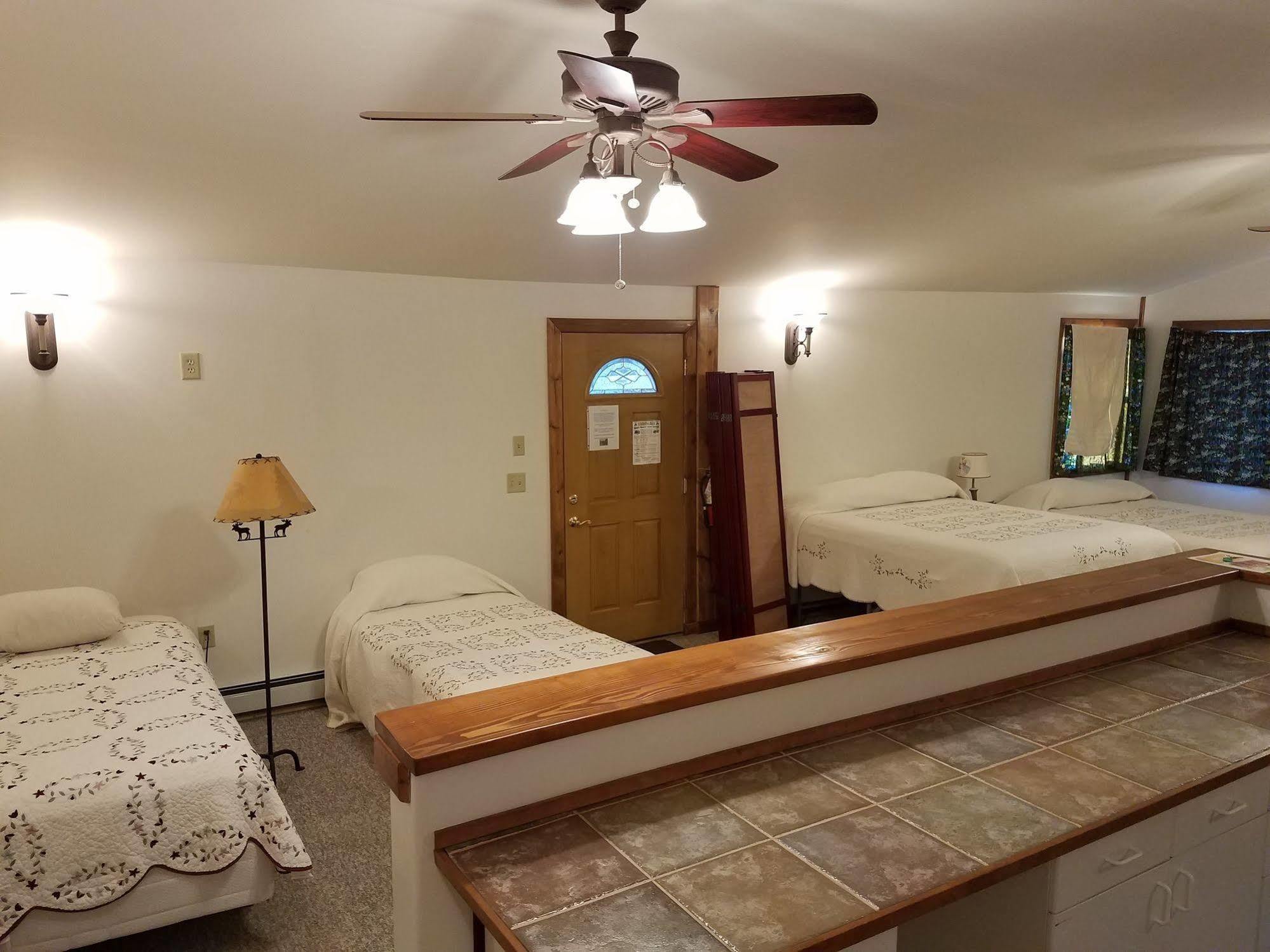 Denali Touch Of Wilderness B&B Healy Bagian luar foto