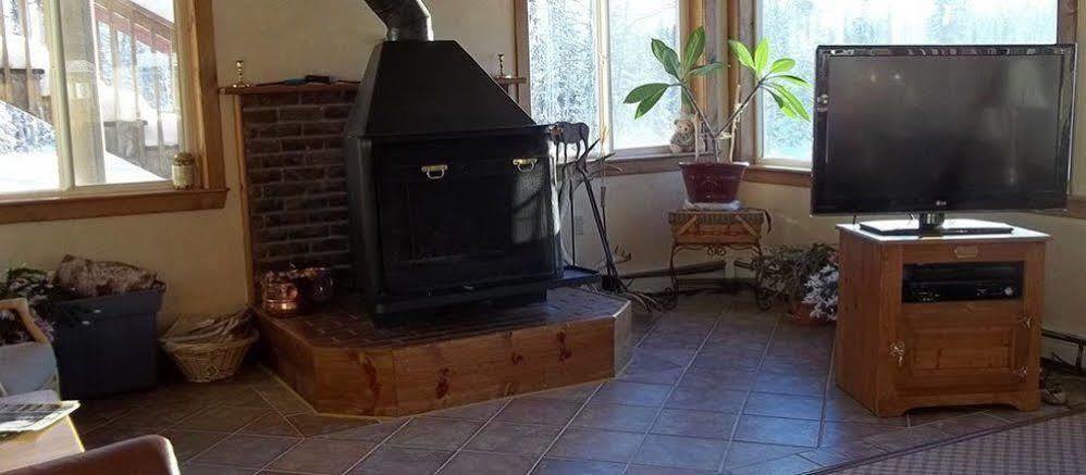 Denali Touch Of Wilderness B&B Healy Bagian luar foto