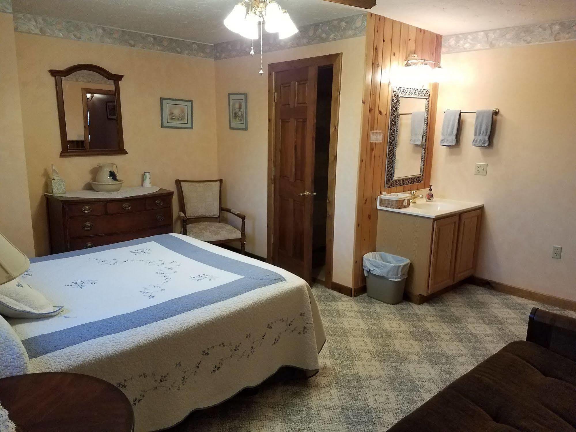 Denali Touch Of Wilderness B&B Healy Bagian luar foto