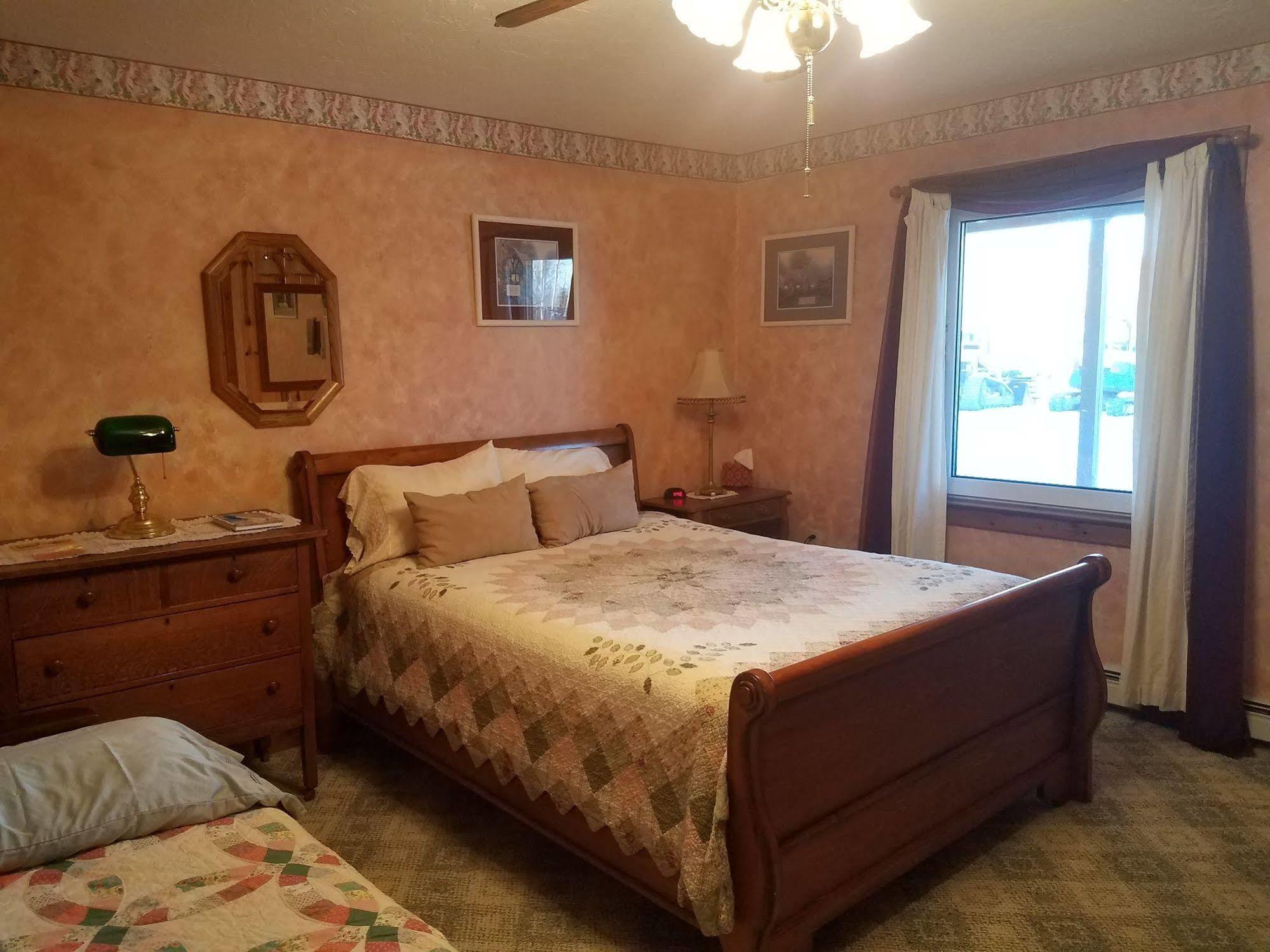 Denali Touch Of Wilderness B&B Healy Bagian luar foto